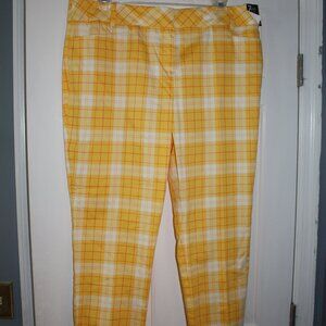 New York & Company 7th Avenue Design Studio Yellow Crop Pants Women's Size 20